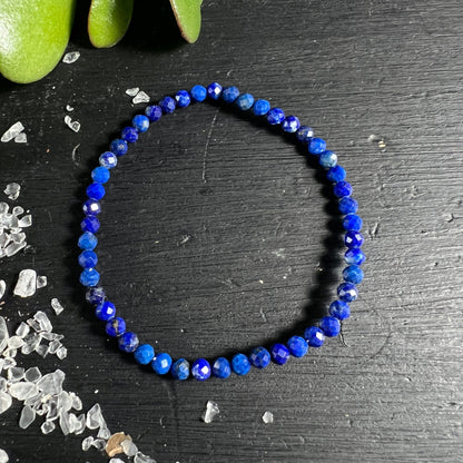 Lapislazuli Armband | facettierte Perlen | tiefblaue Kristalle | Schiefer Holz | Happy Minerals Afghanistan