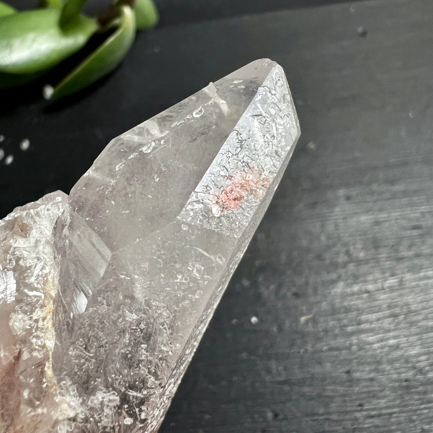 Lemuria Quarz Doppelender | zweite Spitze mit rosafarbenem Phantom | glänzende Facetten | Happy Minerals