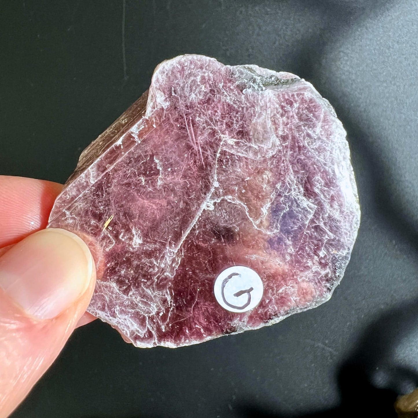 Lepidolith G - aus Brasilien, roh gespalten, glimmernde Schichten | Happy Minerals