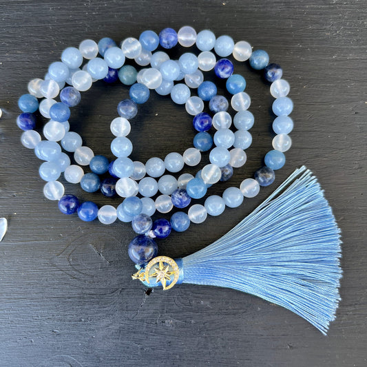 Mala Kette | Angelit | blauer Aventurin | Sodalith | Mondstein | hellblauer Quaste | Mond & Stern Charm | Happy Minerals