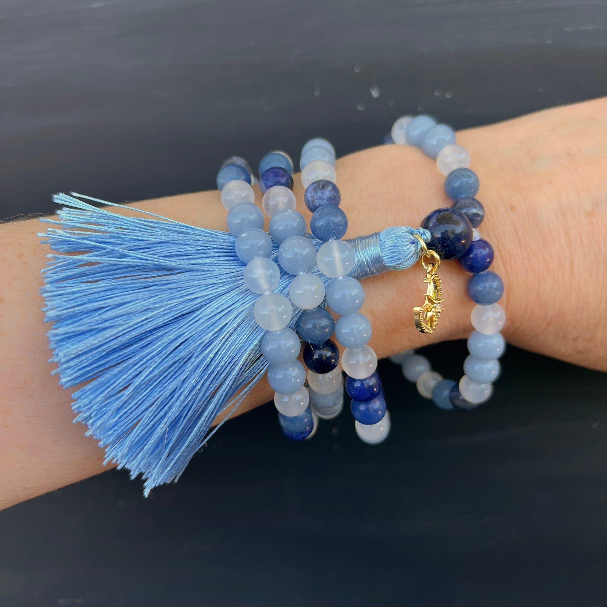 Mala Kette | als Wickelarmband | Handgelenk | Angelit | Aventurin | Sodalith | Quaste | Mond Charm | Happy Minerals