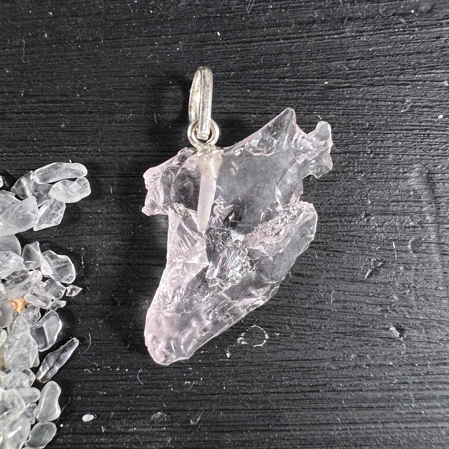 Morganit Rohstein | zartrosa Kristallfläche | Silberöse 925 | Unikat aus Brasilien | Happy Minerals