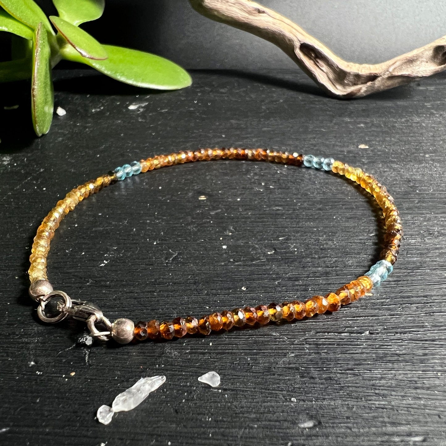 Orange Granat Apatit Armband | facettierte Kristalle | natürliche Schönheit | Happy Minerals Madagaskar