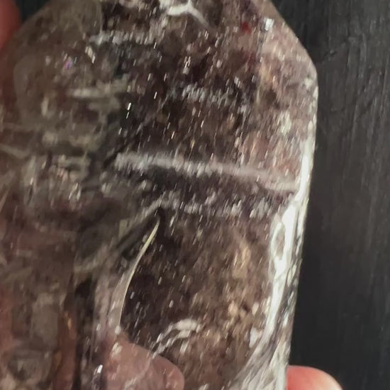 Super Seven Rohstein 85mm | Meisterstein für Kronenchakra und Intuition Video | Happy Minerals