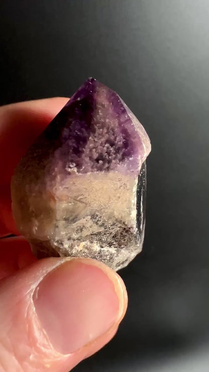 Dream Coat Amethyst Spitze 5cm | Citrin-Kern | Seltenheit! | Rohstein und Polierte Fläche Video | Happy Minerals