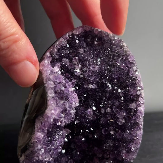 Amethyst Druse Uruguay 8cm | Schutz und Konzentration Video | Happy Minerals