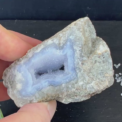 Blauer Chalcedon Rohstein 202g