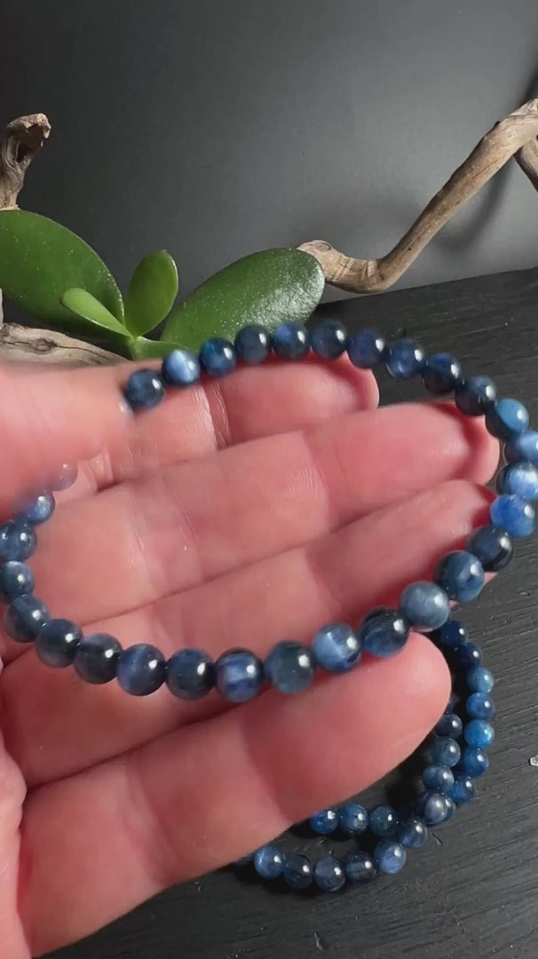 kyanit-armband-blau-happy-minerals