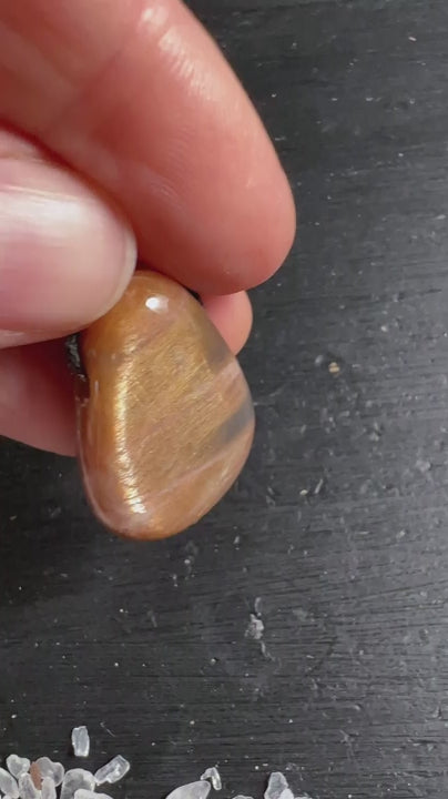 Mondstein Anhänger 3cm Indien | goldener Schimmer | Intuition