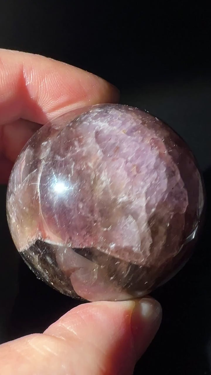 Super Seven Kugel 47mm | Meisterstein für Intuition und spirituelles Wachstum Video | Happy Minerals
