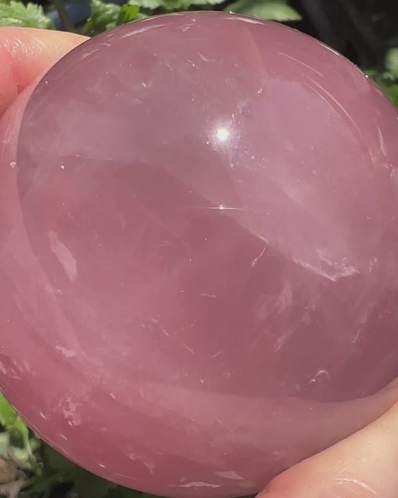 Sternrosenquarz Kugel, 6cm | Happy Minerals