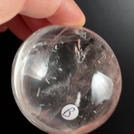 Bergkristall Handschmeichler Ufoform 55-60mm | Klarheit für das Kronenchakra Video | Happy Minerals
