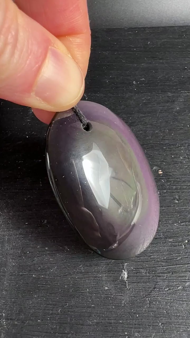 Regenbogenobsidian Anhänger 54mm | Schutzstein mit Regenbogeneffekt Video | Happy Minerals