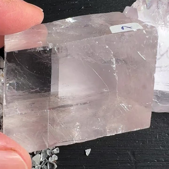 Optischer Calcit Rohstein 4cm | Klarheit fürs Solarplexuschakra Video | Happy Minerals