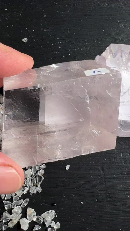 Optischer Calcit Rohstein 4cm | Klarheit fürs Solarplexuschakra Video | Happy Minerals
