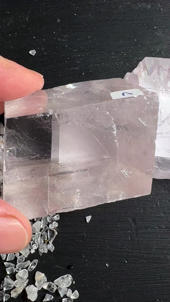 Optischer Calcit Rohstein 4cm | Klarheit fürs Solarplexuschakra Video | Happy Minerals