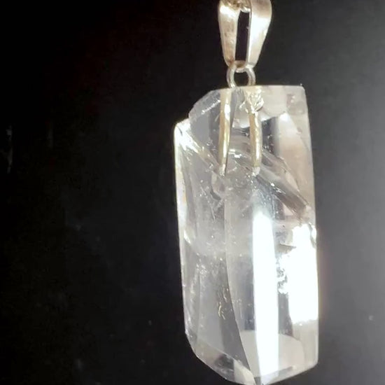 Manifestationsquarz Anhänger 23mm | Seltener Bergkristall mit eingewachsener Spitze Video | Happy Minerals