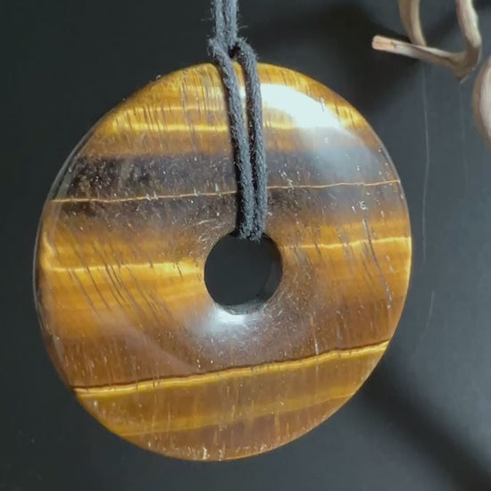 Tigerauge Donut Anhänger an verstellbarem Band