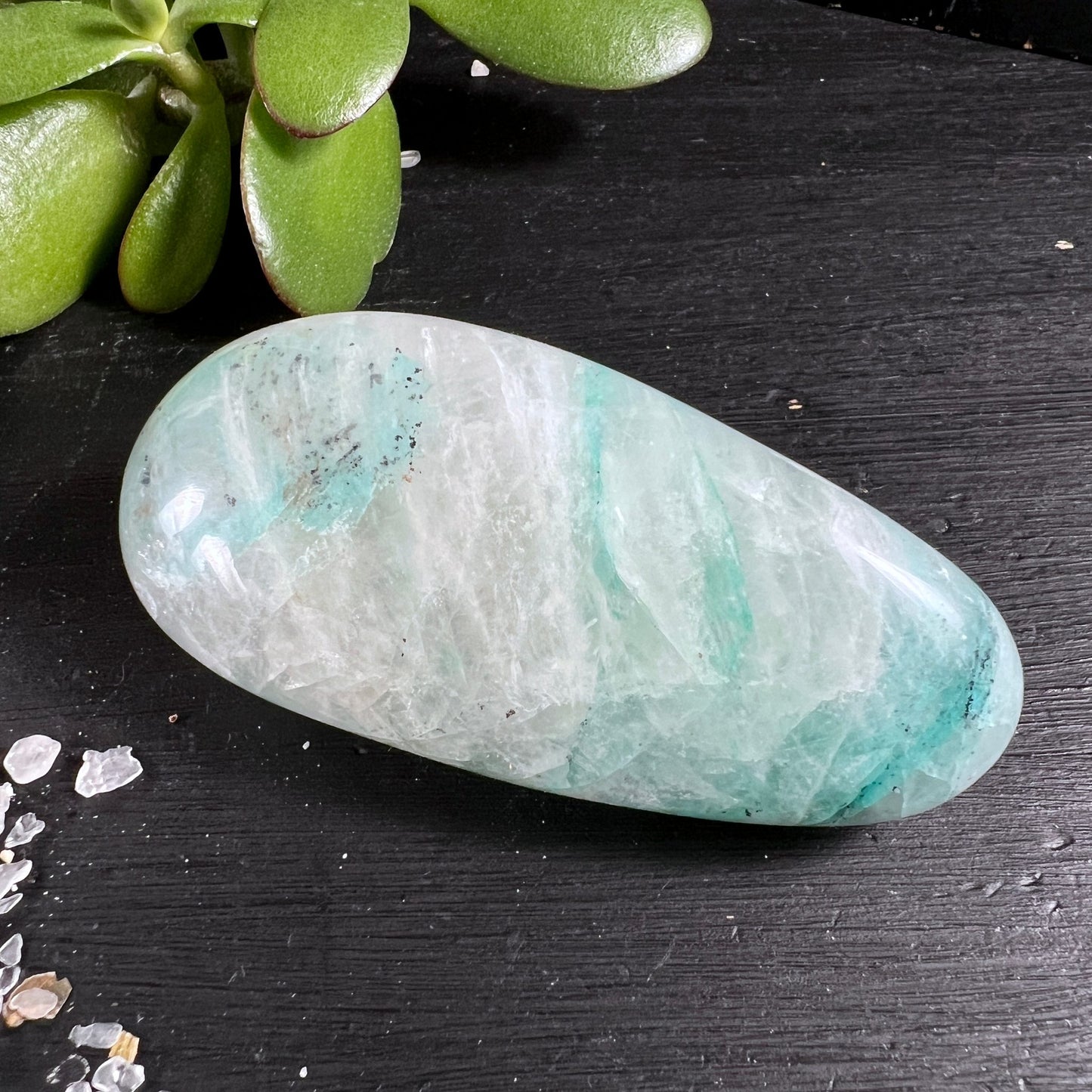 Quantum Quattro Handschmeichler | türkis-grüne Farbtöne | Peru Unikat | Happy Minerals