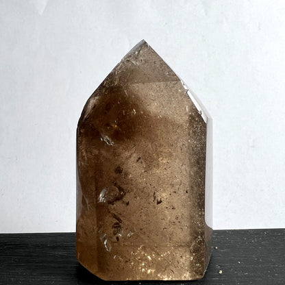 Rauchquarz Turm | warmes Braun | klare Facetten | Mineralunikat | Happy Minerals