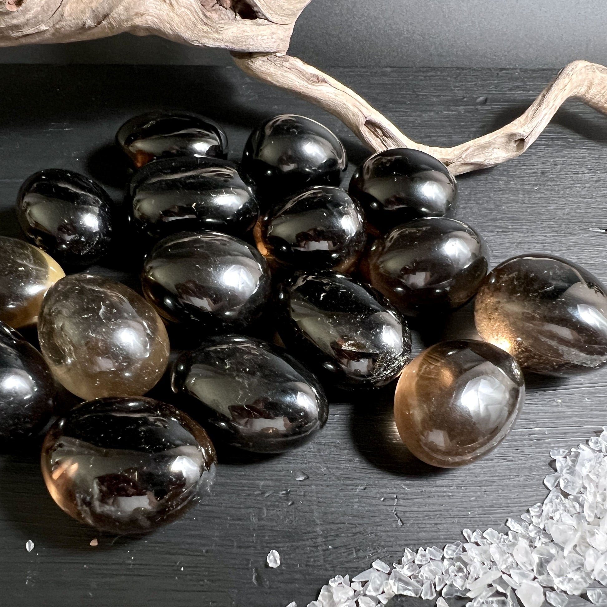 Polierte Rauchquarz Trommelsteine 27-32mm, naturbelassen aus Brasilien | Happy Minerals