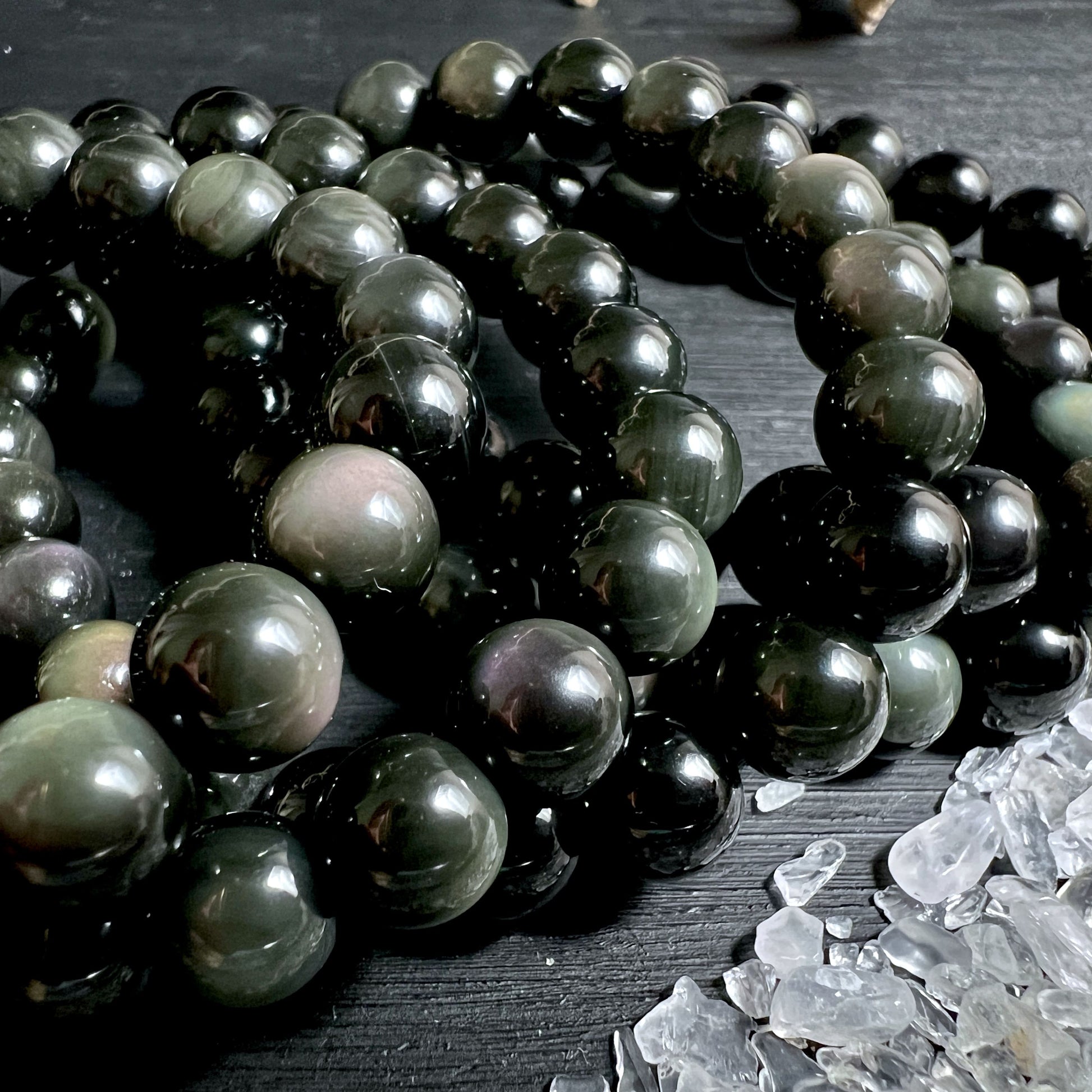 Poliertes Regenbogen Obsidian Armband aus vulkanischem Glas | Happy Minerals