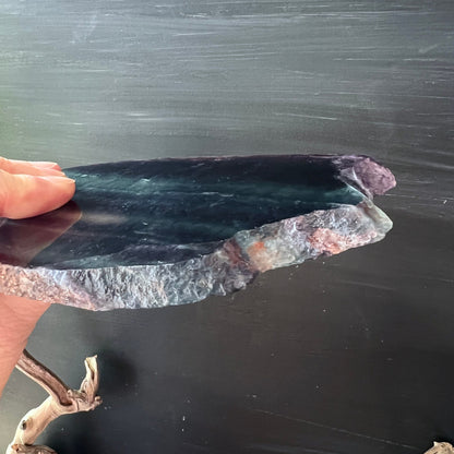 Regenbogenfluorit Seitenansicht | dünne Platte | Farbverläufe sichtbar | China Kristall | Happy Minerals