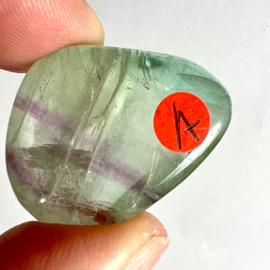 Regenbogenfluorit Variante A | grün-violett | Trommelstein | China | transparente Schönheit | Happy Minerals