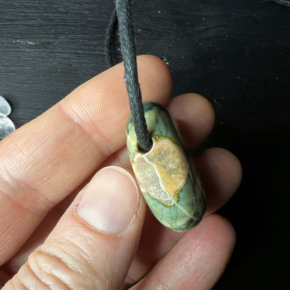 Schmuck Unikat: Rhyolith Tropfen Anhänger mit einzigartigen Mustern | Happy Minerals