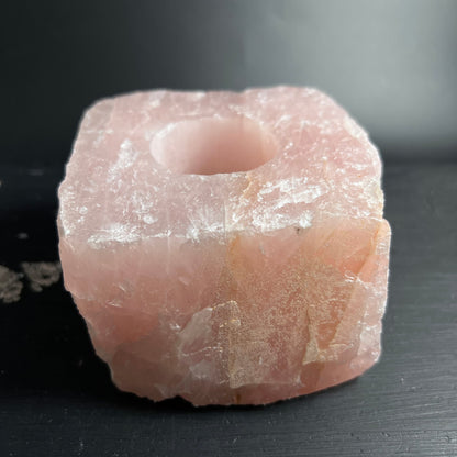 Rosenquarz | Teelichthalter | Rohstein | zartrosa | schimmernde Kristallflächen | Happy Minerals