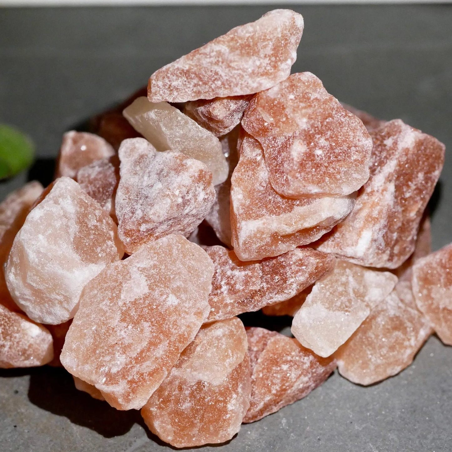 Salz Rohsteine Gruppe | Rosa Kristall Brocken | Pakistan Mineralien | Natürliche Form | Happy Minerals