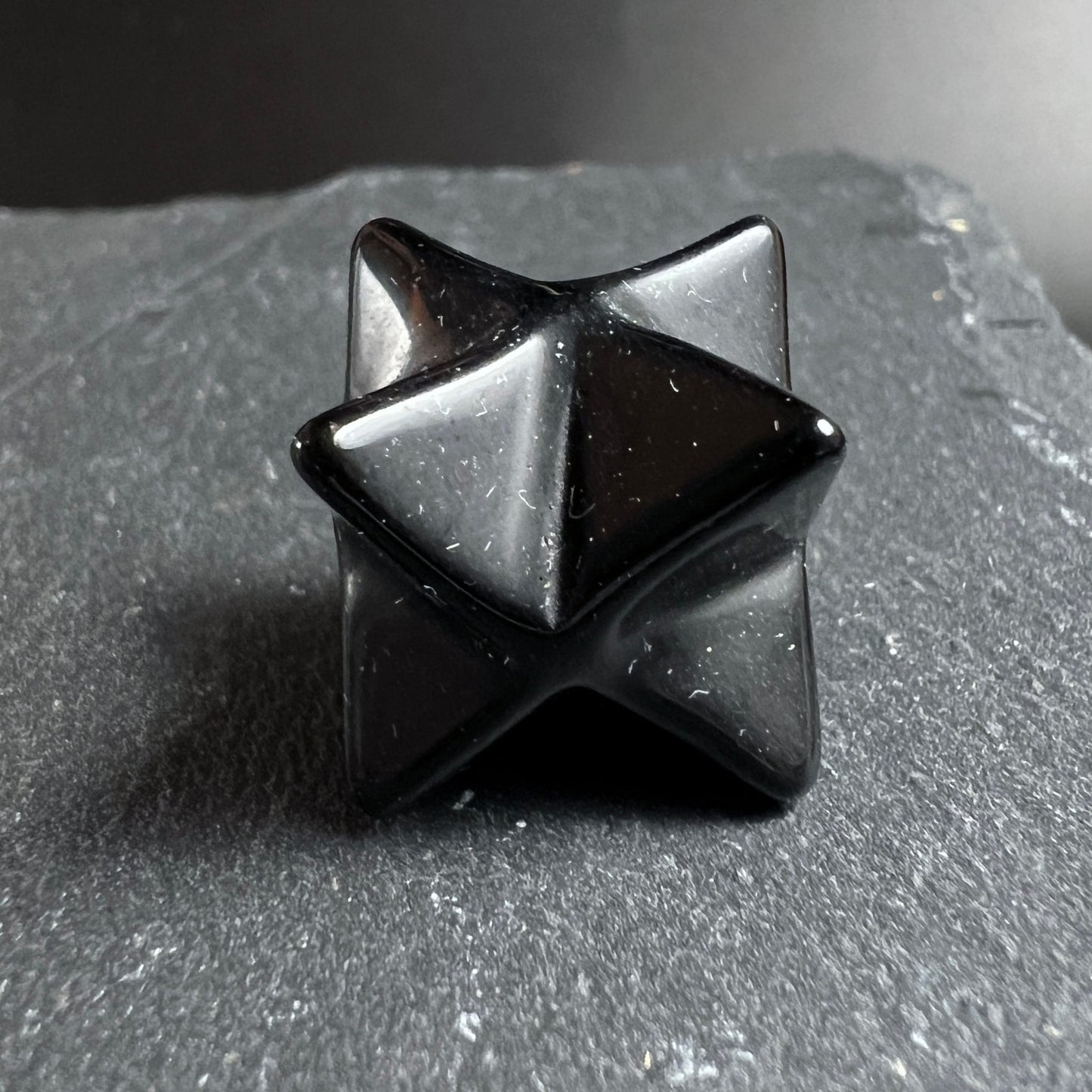 Schwarzer Obsidian Merkaba | Mexiko | Reflexion | Hochglanz | Handschmeichler | Happy Minerals