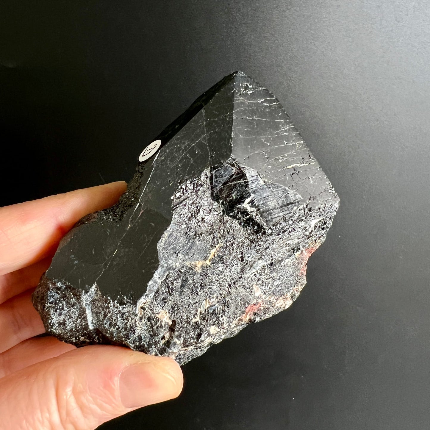 Schwarzer Turmalin aus Madagaskar | Ansicht 11 | Happy Minerals