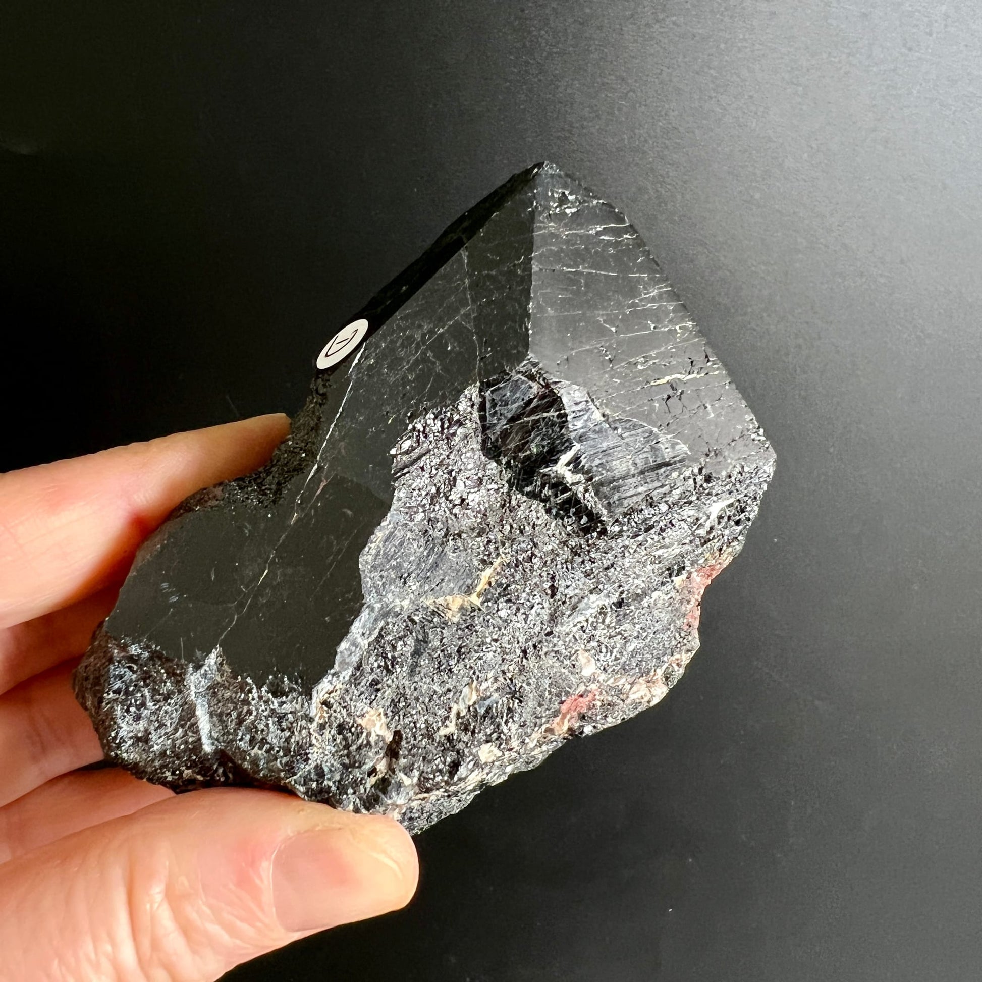 Schwarzer Turmalin aus Madagaskar | Ansicht 11 | Happy Minerals