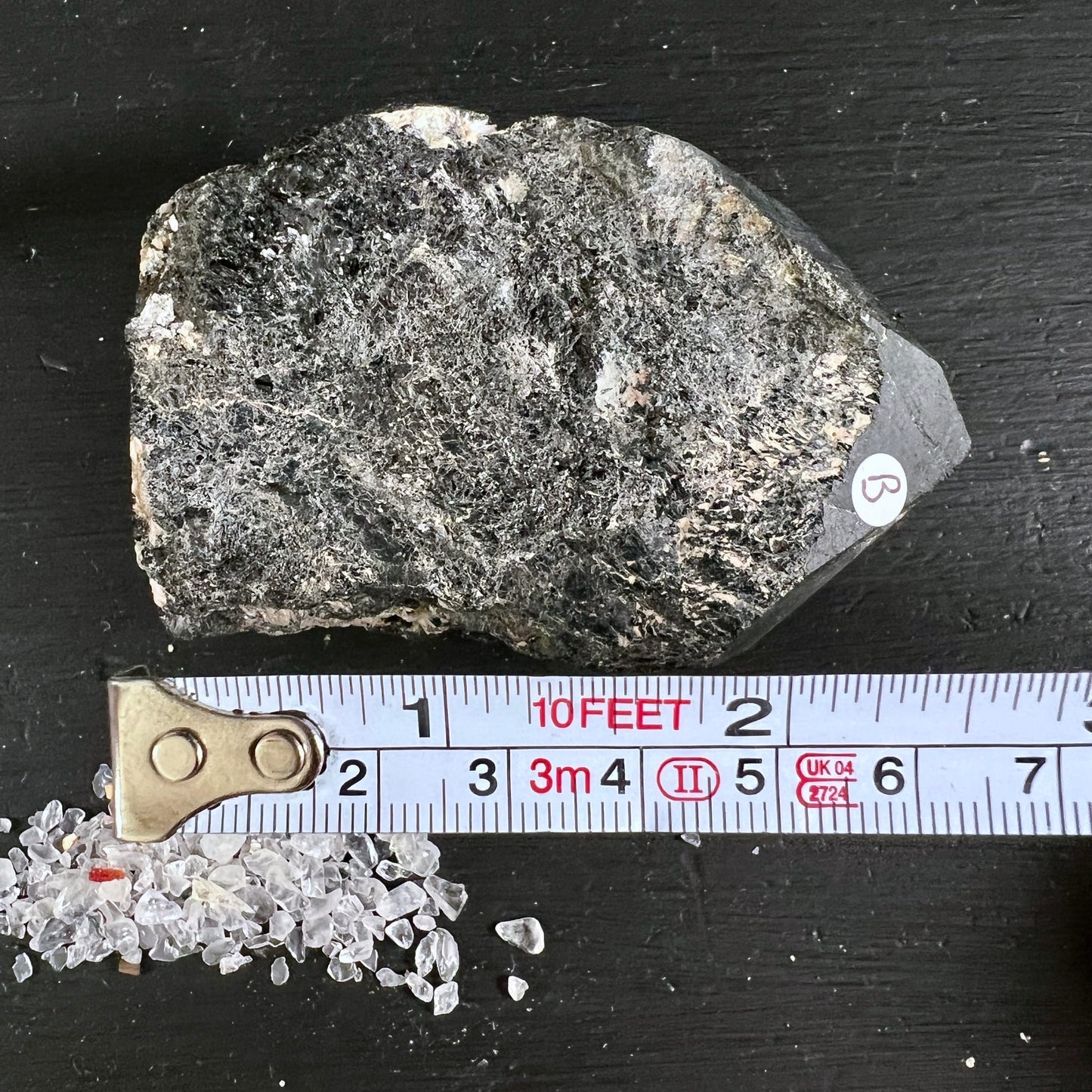 Schwarzer Turmalin aus Madagaskar | Ansicht 6 | Happy Minerals