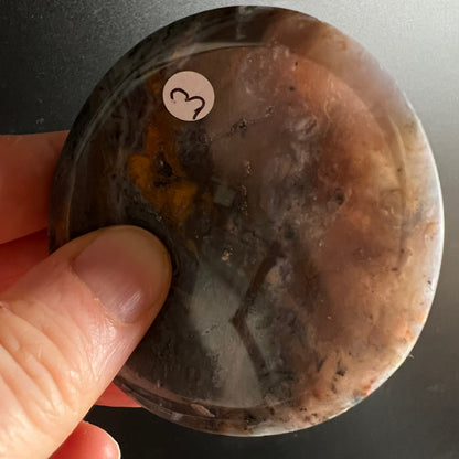 Sea Jasper Schale rund poliert, rotbraun-graue Marmorierung mit ockergelben Flecken | Happy Minerals