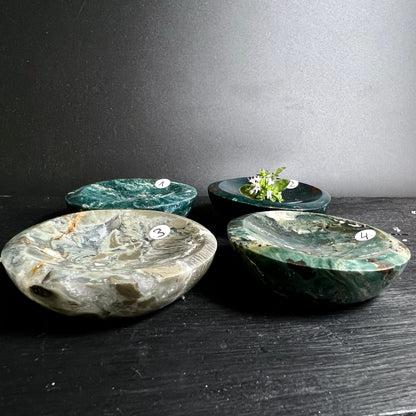 Sea Jasper Schalen 1-4 | Seitenansicht | türkis & grau & grün | Größenvergleich | Madagaskar | Happy Minerals