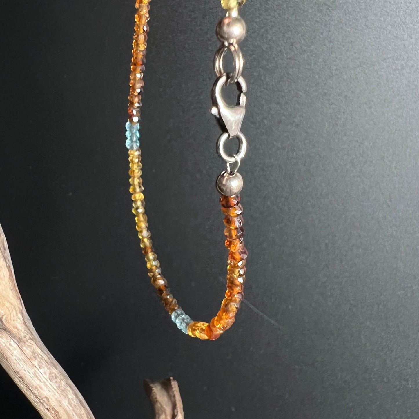 Silber Verschluss | Granat Apatit Armband | elegante Verarbeitung | Kristall Schmuck | Happy Minerals