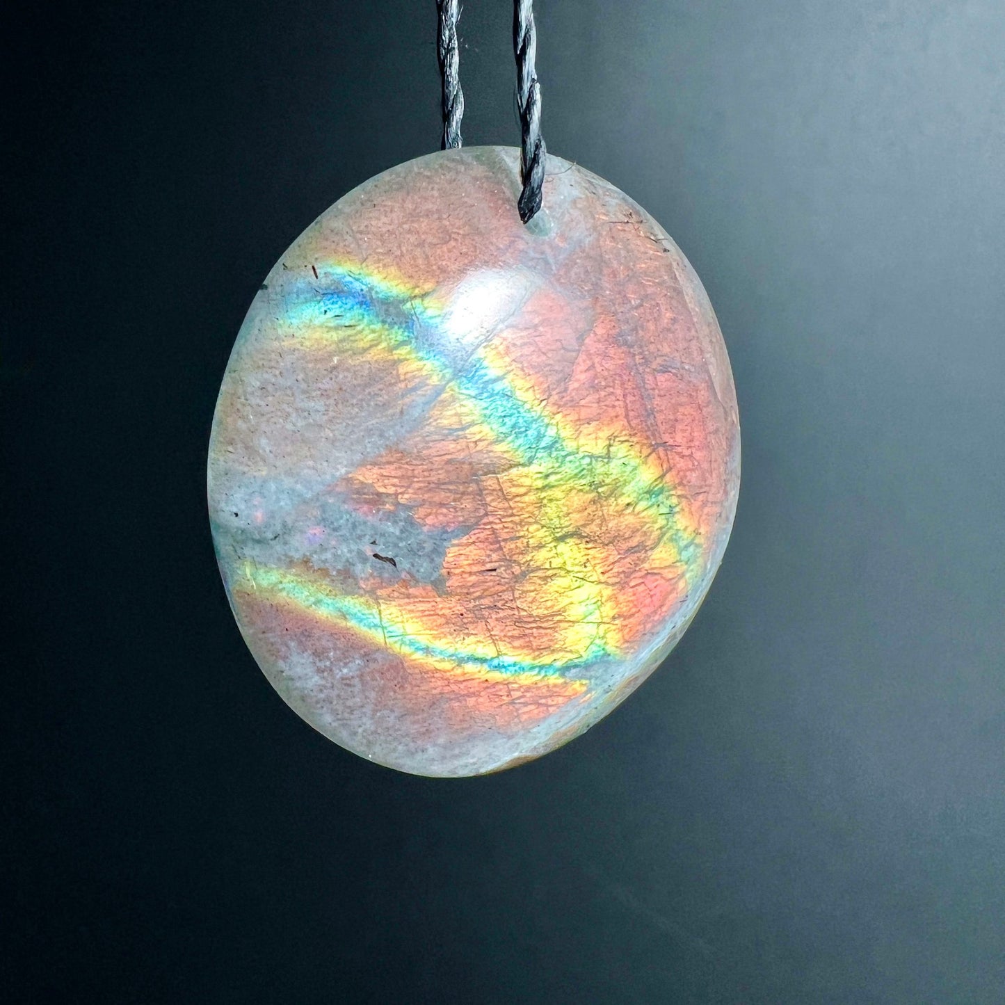 Sunset Labradorit | brillante Farbspiele | rosa orange türkis | runder Anhänger | Premium Qualität | Happy Minerals