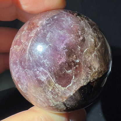 Super Seven Kugel | violette Schattierungen | natürliche Risse und Muster | Happy Minerals | Unikat Brasilien