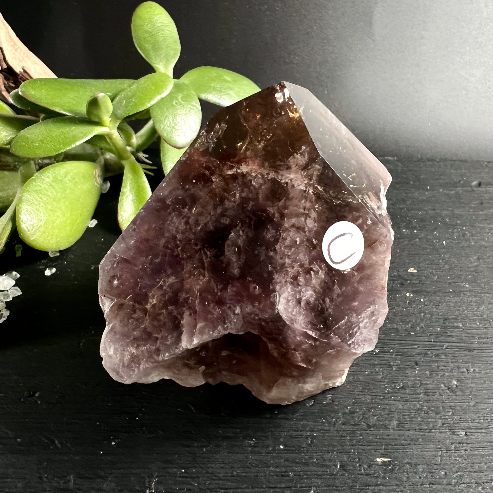 Super Seven Melody Stone | Variante C | polierte Spitze | tiefviolett dunkelbraun | kraftvoller Stein | Happy Minerals