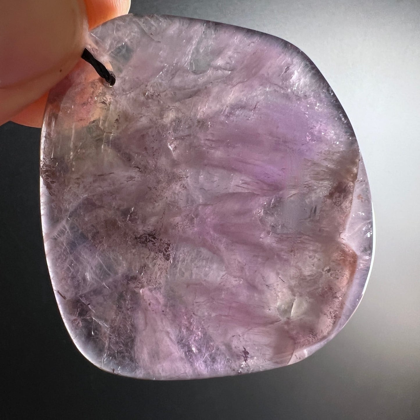 Super Seven Scheibe | durchscheinend | zartes Lavendel | seidig schimmernde Oberfläche | Brasil | Happy Minerals