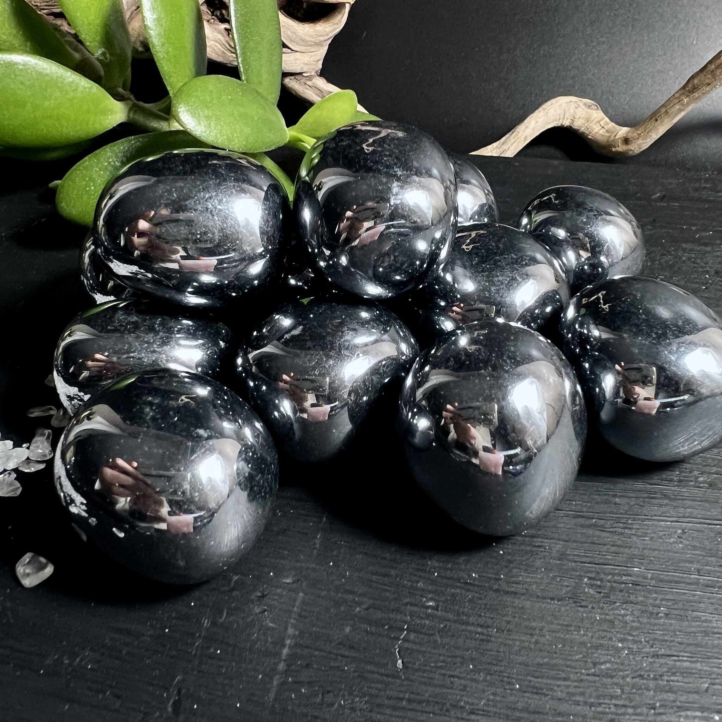 Terahertz Steine mit faszinierendem metallischen Spiegeleffekt | Happy Minerals