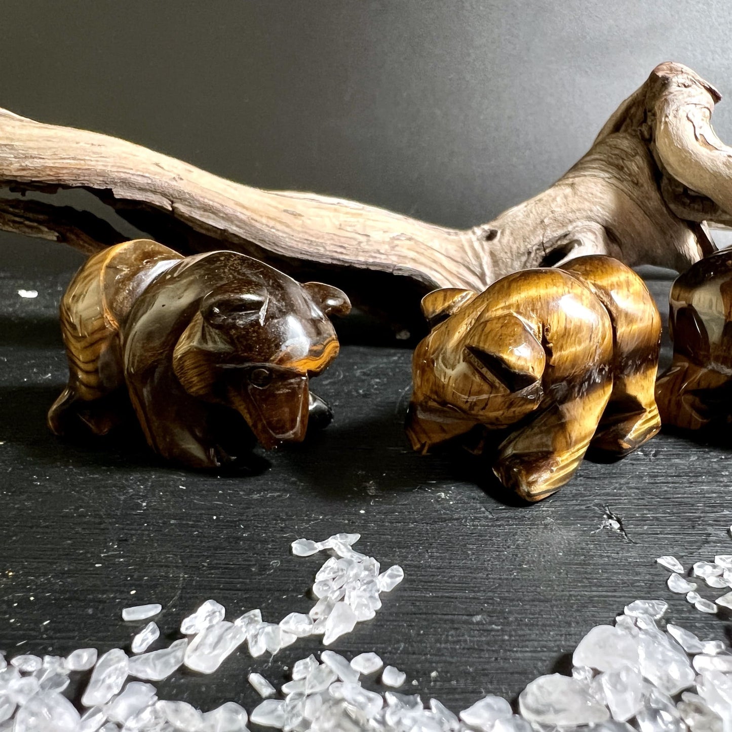 Tigerauge Bärenfigur für Sammler:innen und spirituelle Dekoration | Happy Minerals