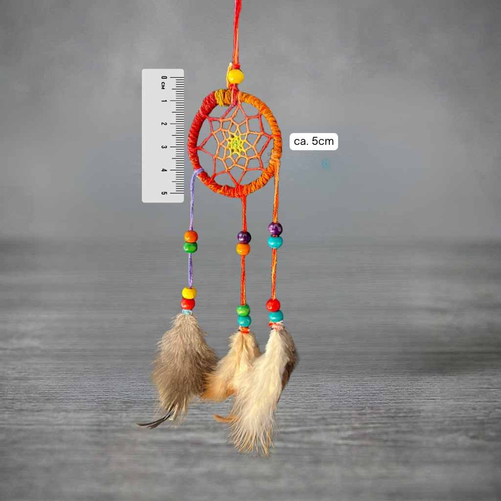Bunter Traumfänger | Hanf Regenbogen | 5cm Durchmesser | Nepal Handwerk | Federn Perlen | Happy Minerals